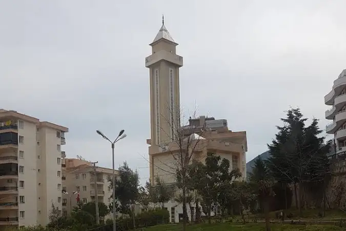 Ilıca Kutlu Yalvaç Cami kapak fotoğrafı
