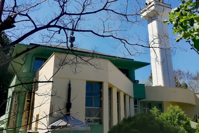 Uğurlu Cami kapak fotoğrafı