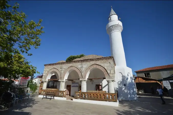 Sığacık Cami kapak fotoğrafı