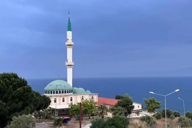 Zümrütevler Cami kapak fotoğrafı