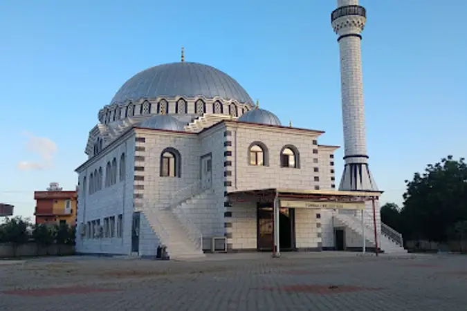 Atatürk Mahallesi Hicret Cami kapak fotoğrafı