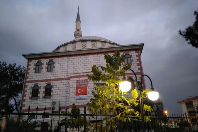 Ayrancılar Mahallesi Sultan Abdülhamit Cami kapak fotoğrafı