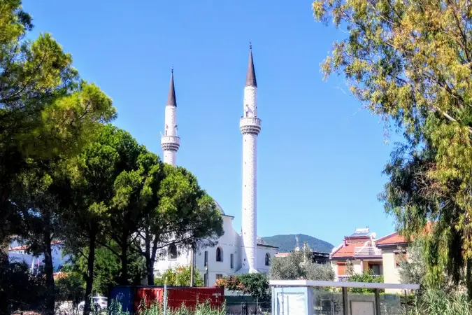 Çeşmealtı Şahin Cami kapak fotoğrafı