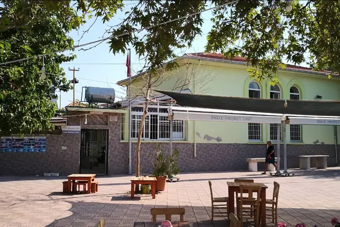 İskele Yahşibey Cami kapak fotoğrafı