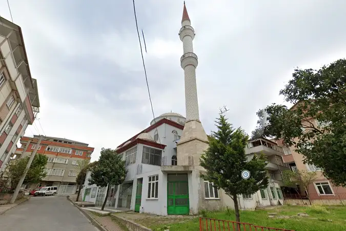 Özgürlük Mh. Nur Cami kapak fotoğrafı