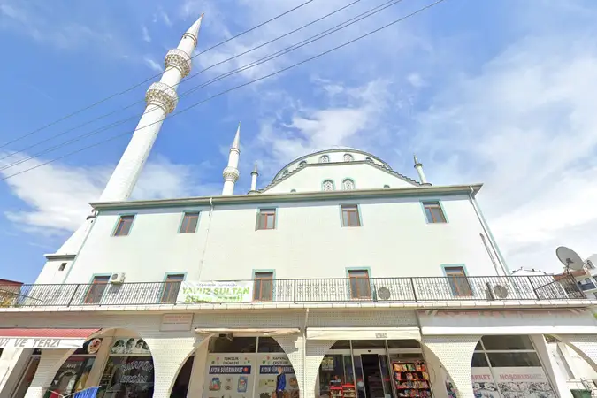Yavuz Sultan Selim Cami kapak fotoğrafı