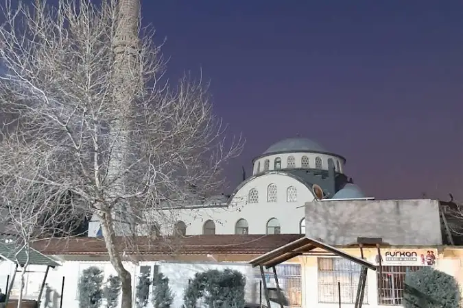 Bahçelievler Cami kapak fotoğrafı