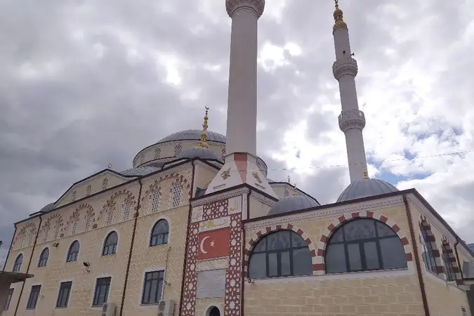 Eyüboğlu Cami kapak fotoğrafı