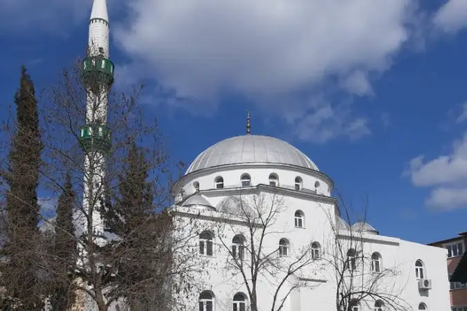 Osmangazi Mahallesi Hz. Osman Cami kapak fotoğrafı