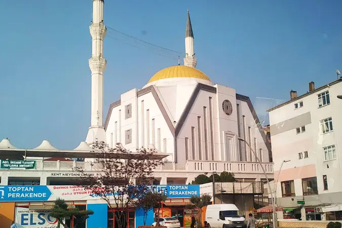 Derince Merkez Cami