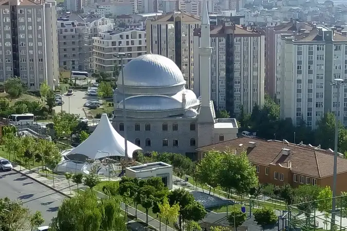 Huzurkent Cami