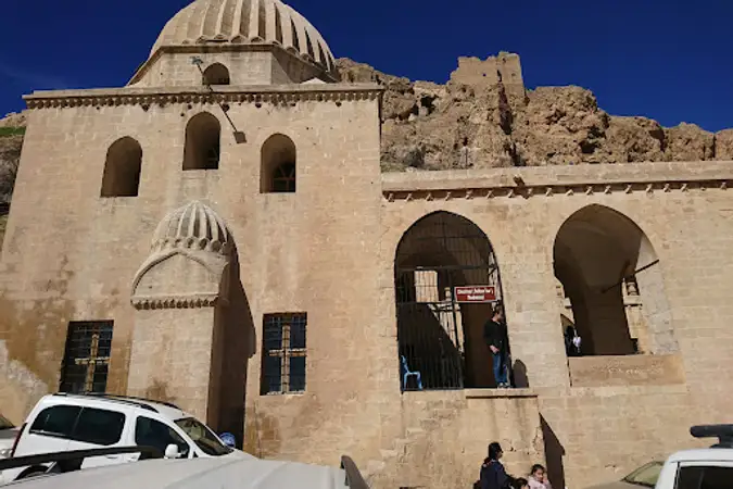 Zinciriye Medresesi Cami