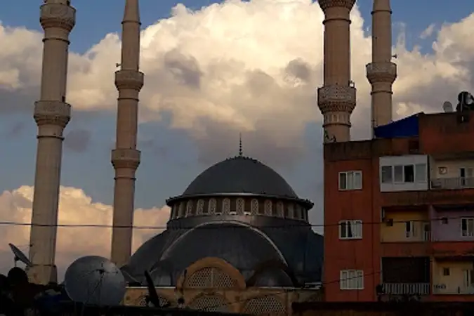 Faruk Cami kapak fotoğrafı