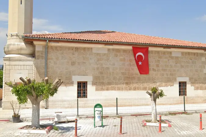 Camili Mahallesi Cami kapak fotoğrafı