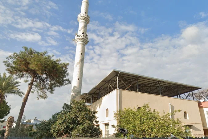 Kulak Cami kapak fotoğrafı