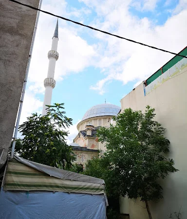 Şehitler Cami kapak fotoğrafı