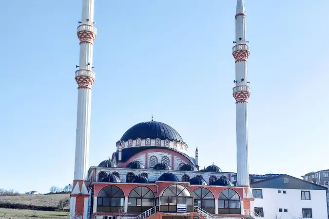 Mekke Cami kapak fotoğrafı