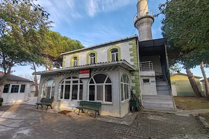 Uzunhacı Köyü Cami kapak fotoğrafı