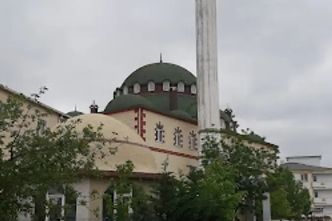 Yunus Emre Cami kapak fotoğrafı